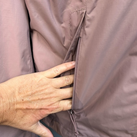 The North Face Resolve II Shell Parka, Small - Picture 8 of 13